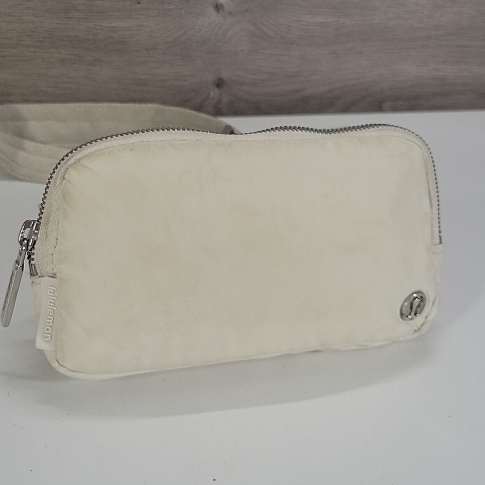 lululemon athletica Cream Wristlet Pouch with Silver Accent - Picture 2 of 16